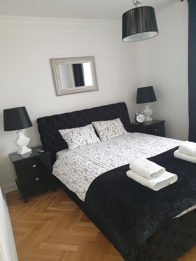 Apartament Twarda Apartment Varşovia Exterior foto